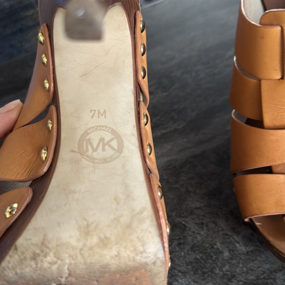 Michael Kors Somerly Heeled Mules. Size 7M - Picture 5 of 9
